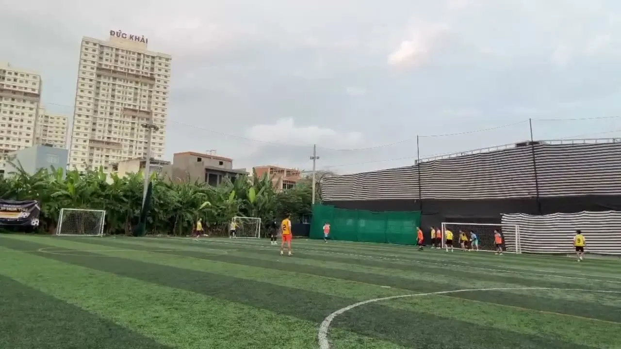 Bàn thắng sút phạt của Diego Thu